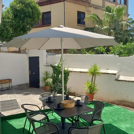 Casa Con Jardin, Aparcamiento