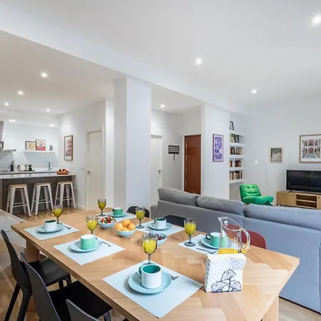 Apartamento Charming Duplex In *