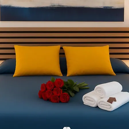 Eye Apartment *