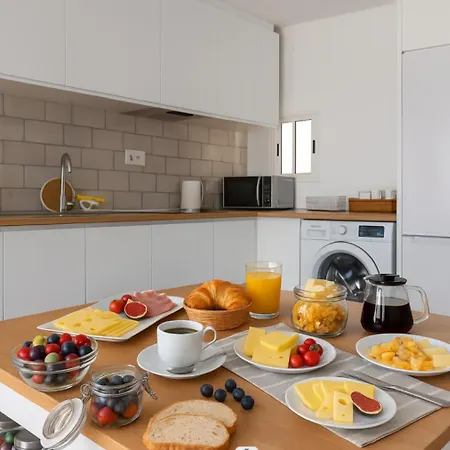 Eye Apartment *