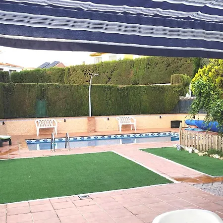 Casa Monteluz Сasa de vacaciones Granada