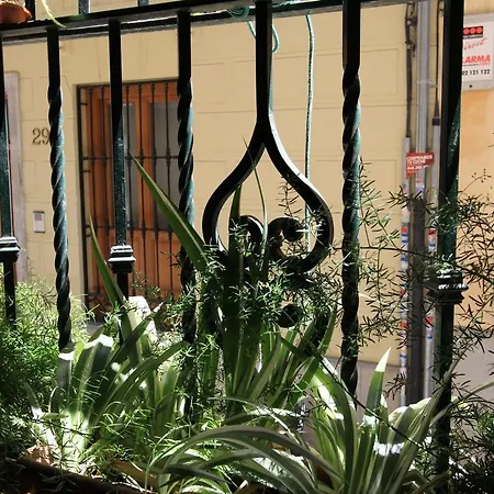 San Diego * Granada