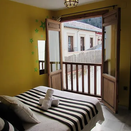 White Nest Hostal Granada
