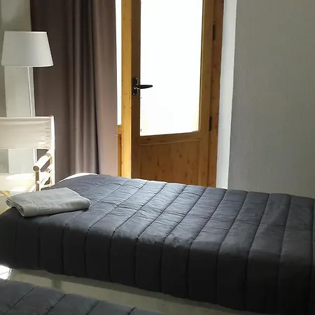 Hostal Old Town *