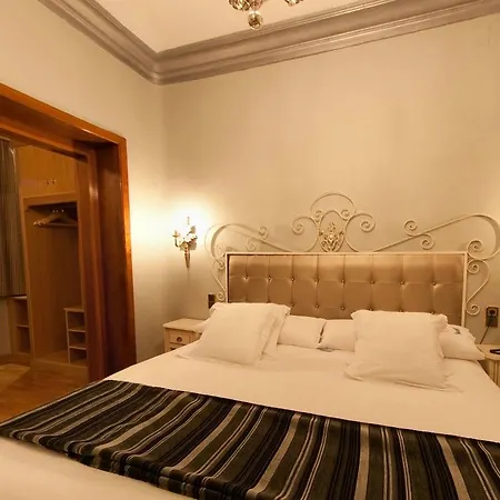 Otel Angeles & Granada