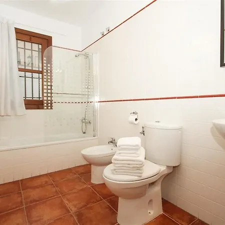 Socram Eshavira Suites Apartamento *