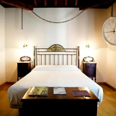 Gar Anat Boutique فندق 3*