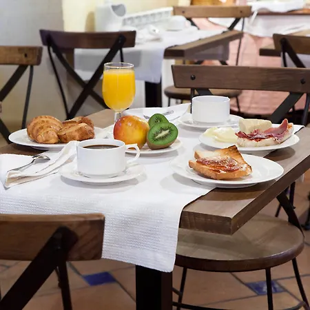 Hotel Casa Del Capitel Nazarí 3*