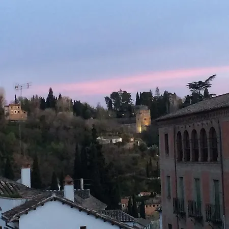 Carmen Terrazas De La Alhambra