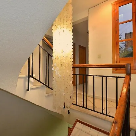 Residencia Ziri *