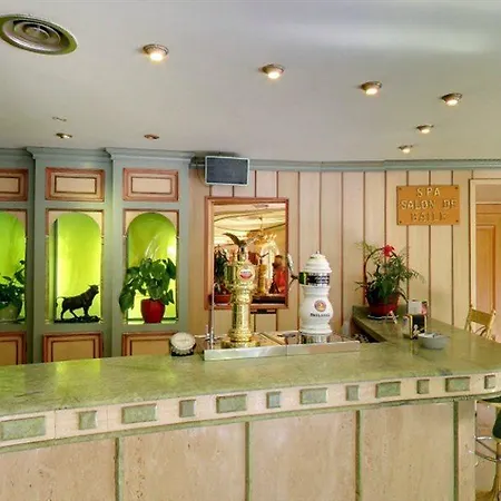 Angeles & Hotel 4*