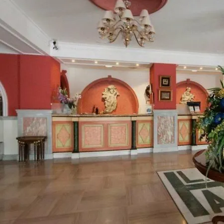 Angeles & Hotel 4*
