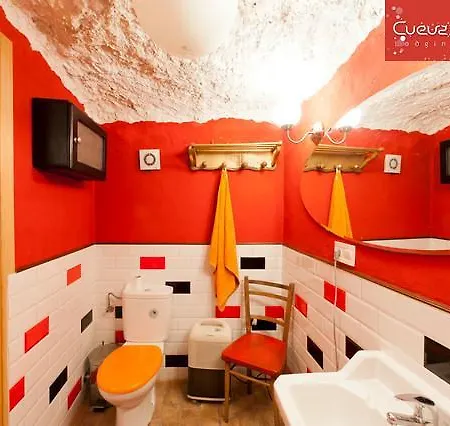 Cuevas Coloras