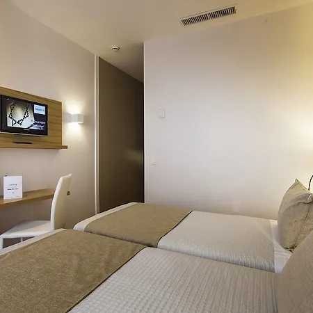 Hotel Comfort Dauro 2 3*