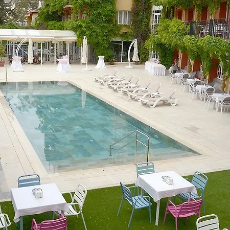 Angeles & Hotel 4*