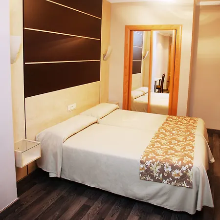 Hotel Universal 3*