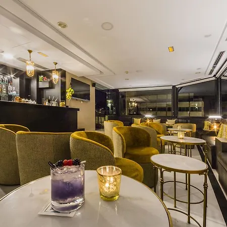 Отель Eurostars Gran Via