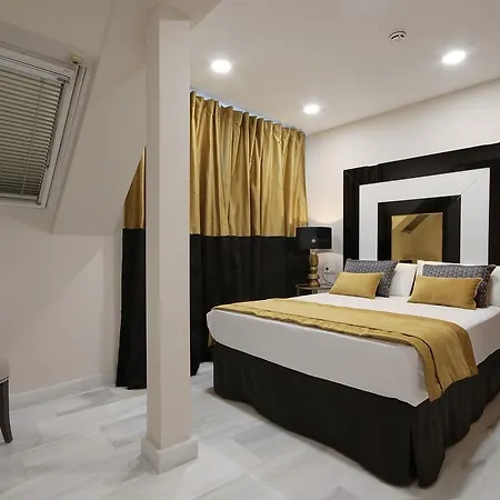 Suites Gran Via Capilla Real *