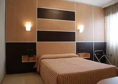 Universal Hotel 3*