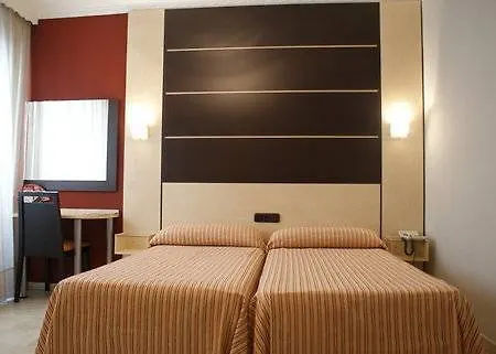 Universal Hotel Granada