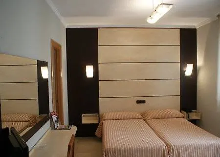 Hotel Universal 3*