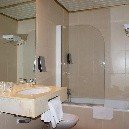 Universal Hotel Granada