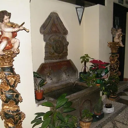 Rosa De Oro Hotel 3*