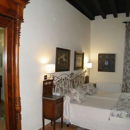 Hotel Rosa De Oro 3*