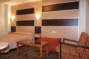 Universal Hotel Granada