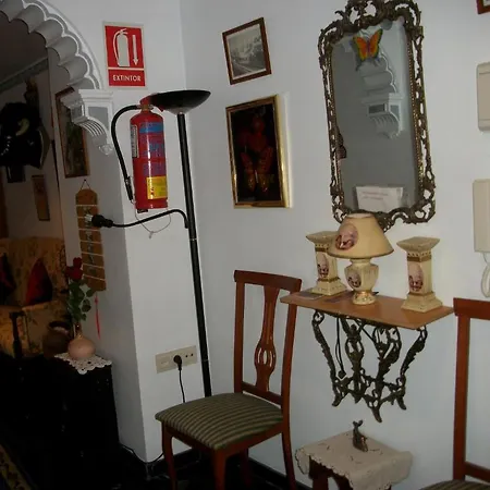 Moni Albayzin Granada