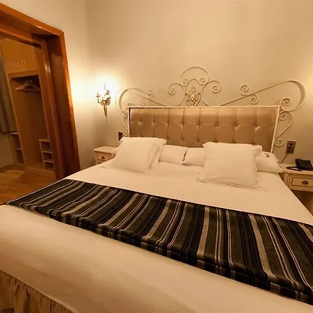Hotel Angeles &