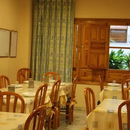 Otel Jardines