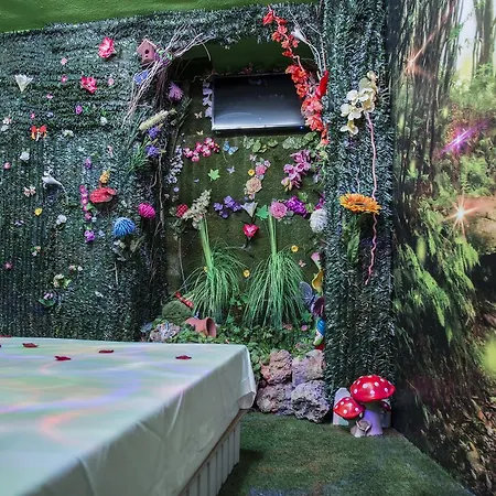 9 Secrets - Adults Only Liebeshotel Granada