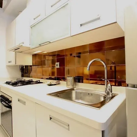 Inside Alhacaba Apartment Granada