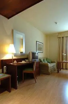 Leonardo Hotel 4*