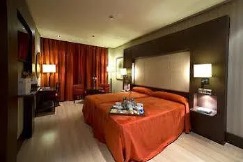 Ma Nazaries Business And Otel Granada