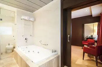 Ma Nazaries Business And 5* Granada