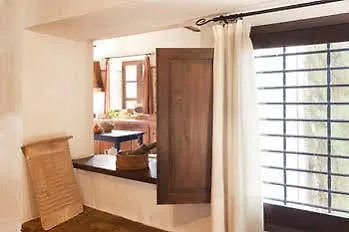 Alojamiento Rural El Cortijuelo ホテル 3*