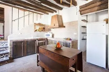 Alojamiento Rural El Cortijuelo ホテル 3*