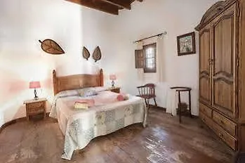 Alojamiento Rural El Cortijuelo ホテル 3*