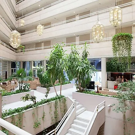 Hotel Center 4*