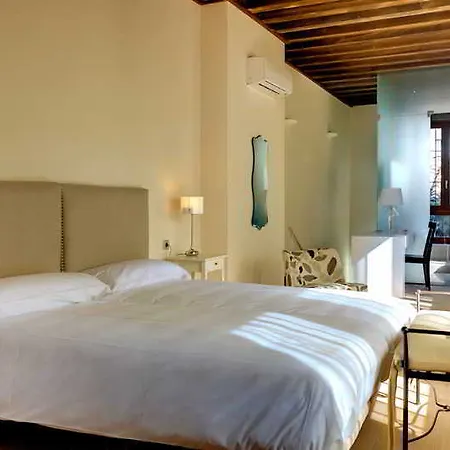Otel Shine Albayzín Granada