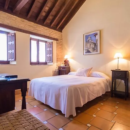 Casa Del Capitel Nazarí