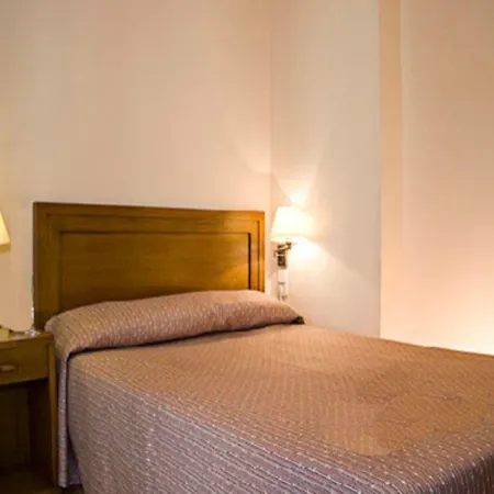 Centro Hotel 2*