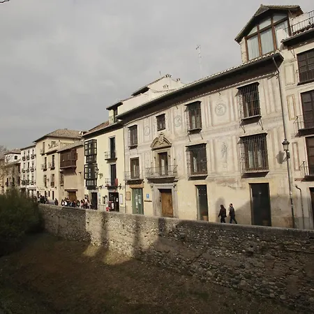 Shine Albayzín