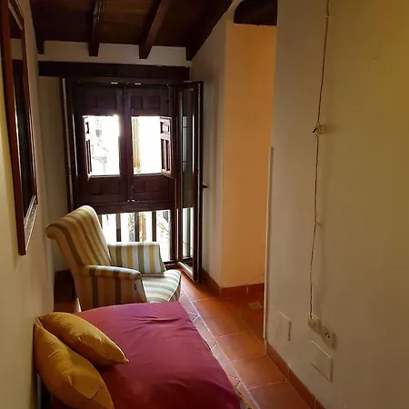 Palacio Del Cobertizo De Santa Ines