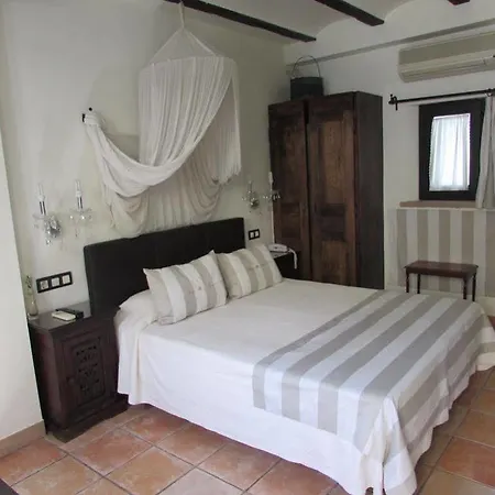 Rosa De Oro Hotel 3*