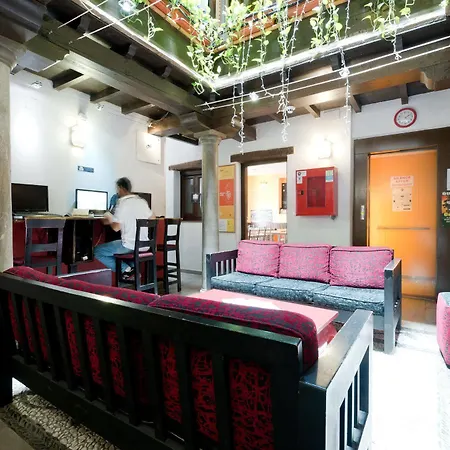 Hostel Oasis Backpackers'