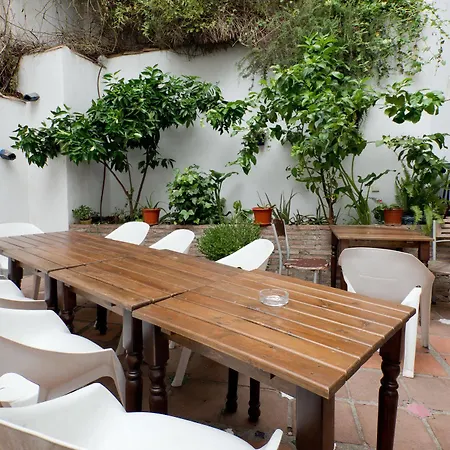 Oasis Backpackers' Granada