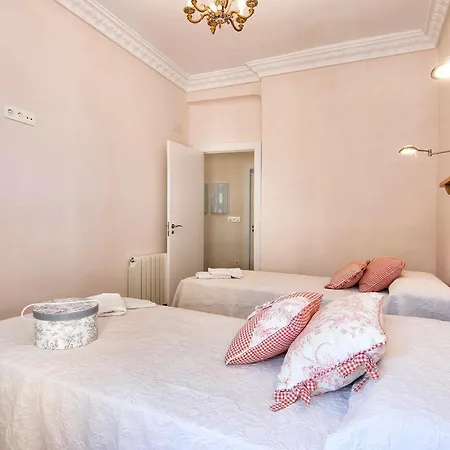 Apartment Bright & Elegant Centre 3 Bedroom Granada